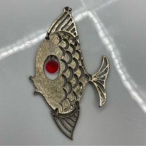 Vintage Silver Tone Fish Pendant with Moveable Fins and Eye